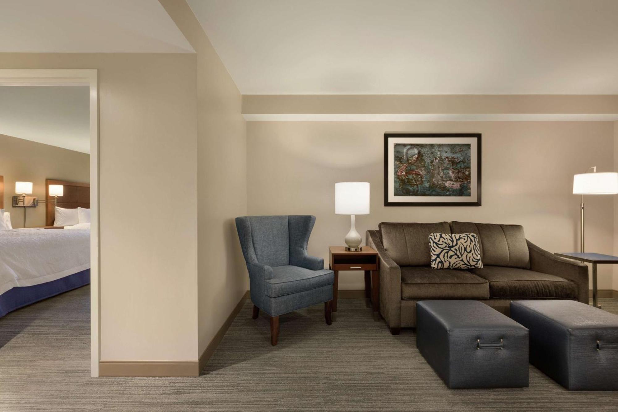 Hampton Inn & Suites Nashville-Downtown Exterior foto