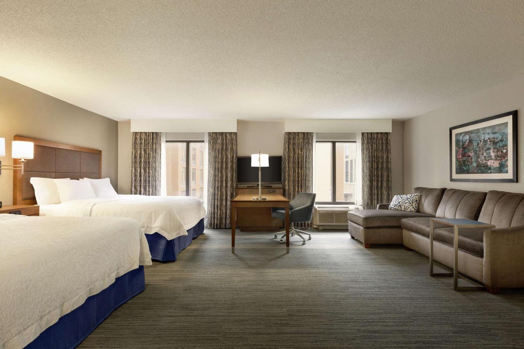 Hampton Inn & Suites Nashville-Downtown Exterior foto