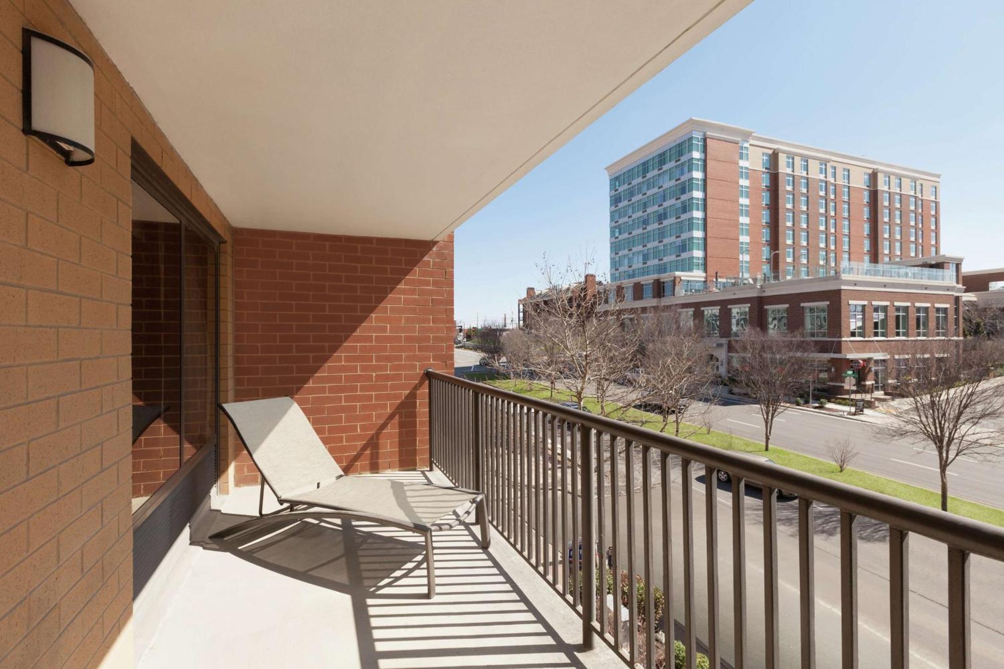 Hampton Inn & Suites Nashville-Downtown Exterior foto